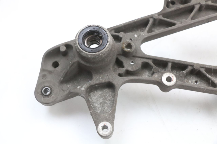 photo de SCARICO STAFFA HONDA SH ABS 125 (2012 - 2017) - Dettagli dei punti di fissaggio