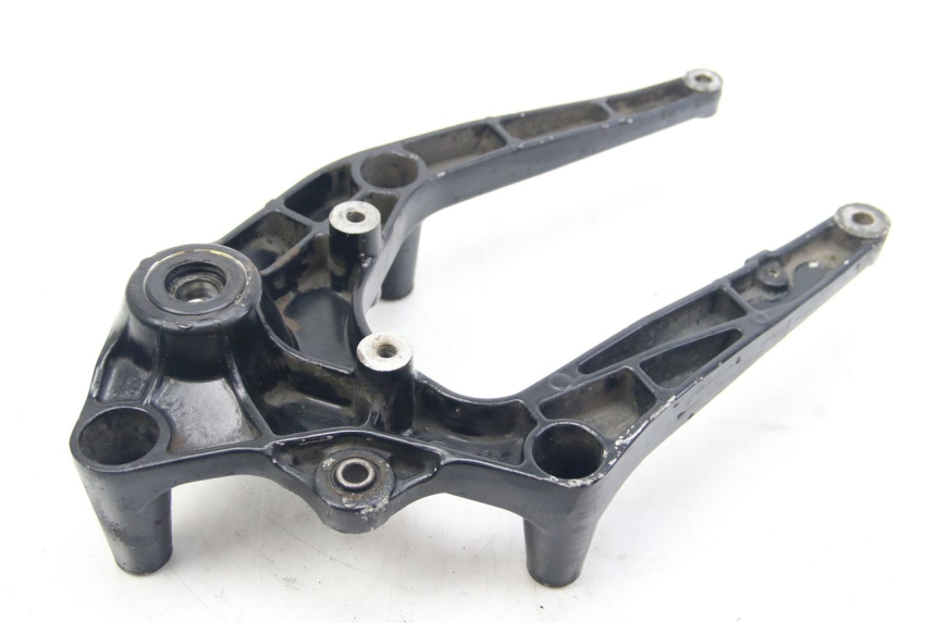 photo de SUPPORTO VASO SUZUKI SIXTEEN 125 (2008 - 2010) - Dettaglio del componente