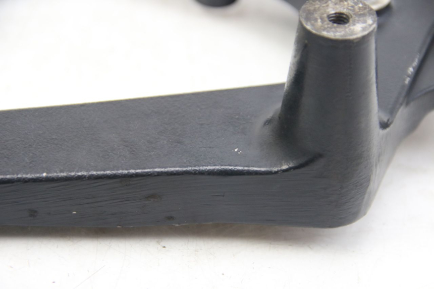 photo de SUPPORTO VASO SUZUKI SIXTEEN 125 (2008 - 2010) - Altra vista dell'articolo