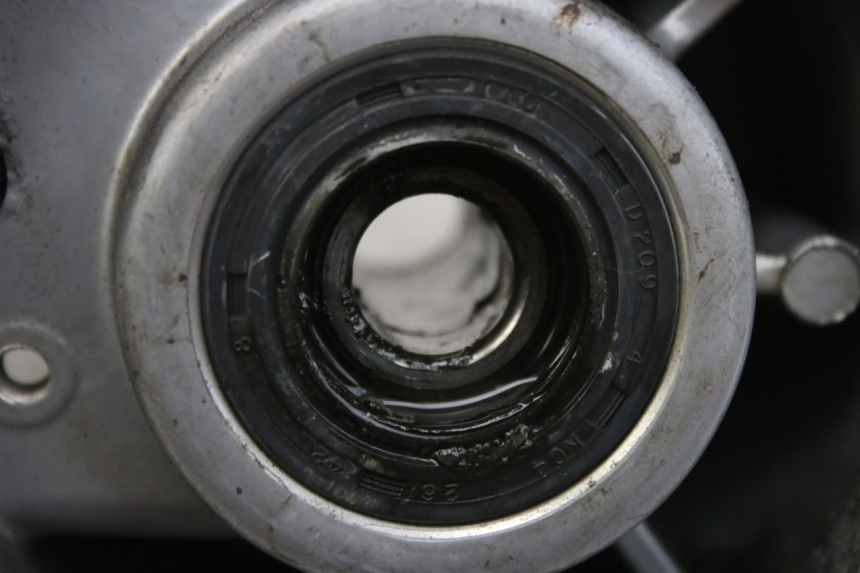 photo de SUPPORTO VASO MBK SKYCRUISER 125 (2010 - 2013) - Dettagli dei punti di fissaggio