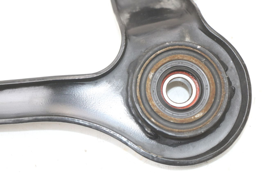 photo de SCARICO STAFFA KYMCO SUPER 8 4T 50 (2021 - 2024) - Altra vista dell'articolo