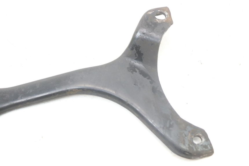 photo de SCARICO STAFFA KYMCO SUPER 8 125 (2008 - 2015) - Primo piano tecnico