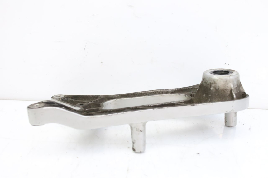 photo de SUPPORTO VASO PEUGEOT TWEET 125 (2010 - 2017) - Vista d'insieme del prodotto