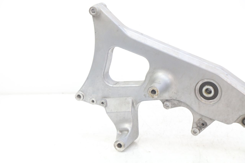 photo de SUPPORTO VASO YAMAHA X-CITY XCITY 125 (2007 - 2013) - Dettagli dei punti di fissaggio