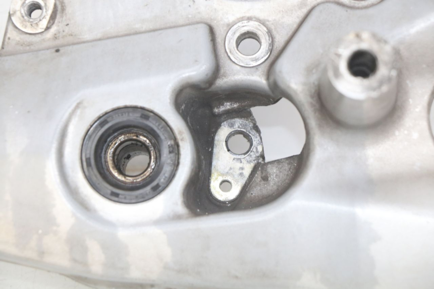 photo de SUPPORTO VASO YAMAHA X-MAX XMAX 125 (2010 - 2013) - Primo piano tecnico