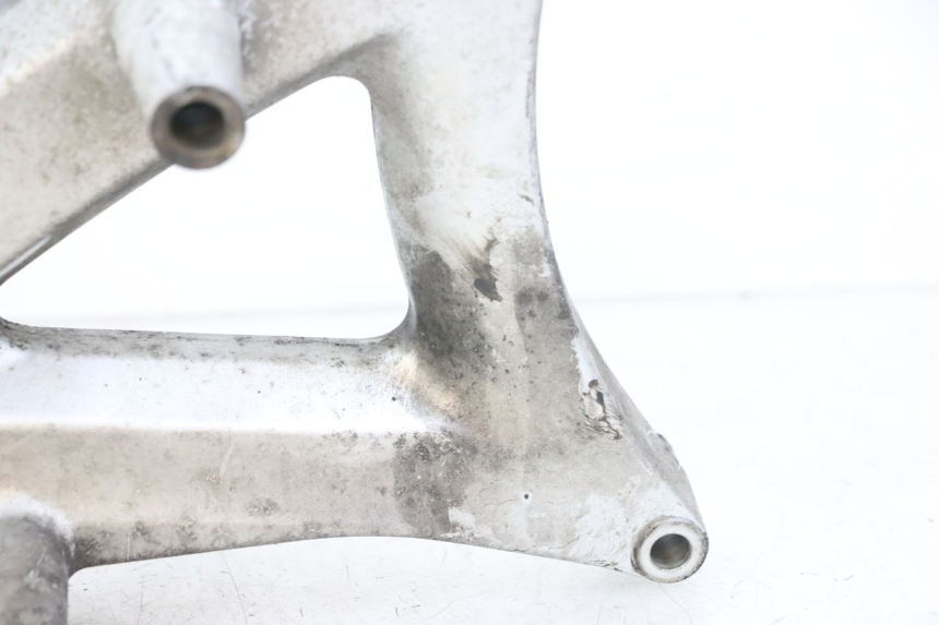 photo de SUPPORTO VASO YAMAHA X-MAX XMAX 250 (2006 - 2009) - Altra angolazione