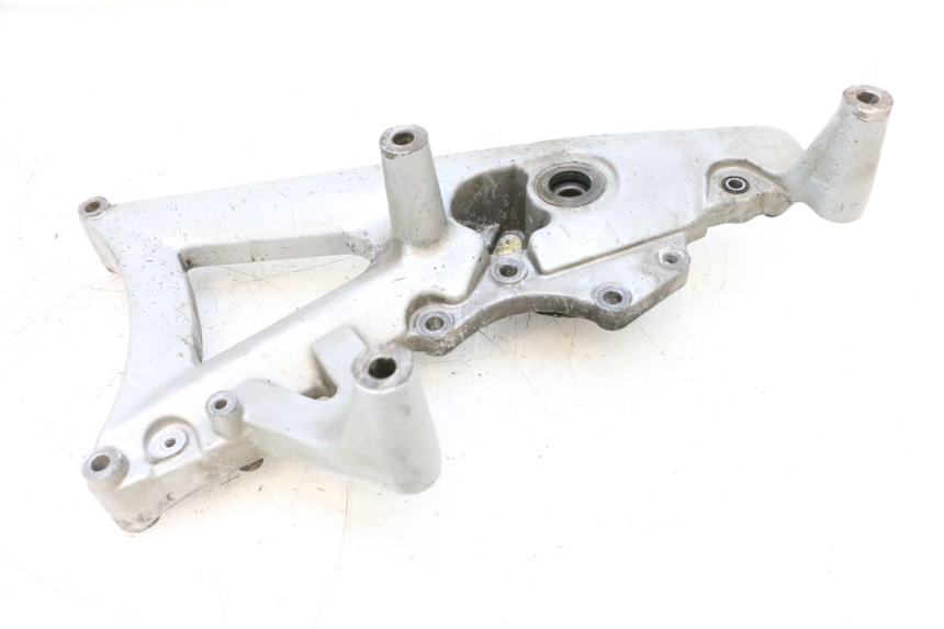 photo de SUPPORTO VASO YAMAHA X-MAX XMAX 125 (2010 - 2013) - Primo piano tecnico