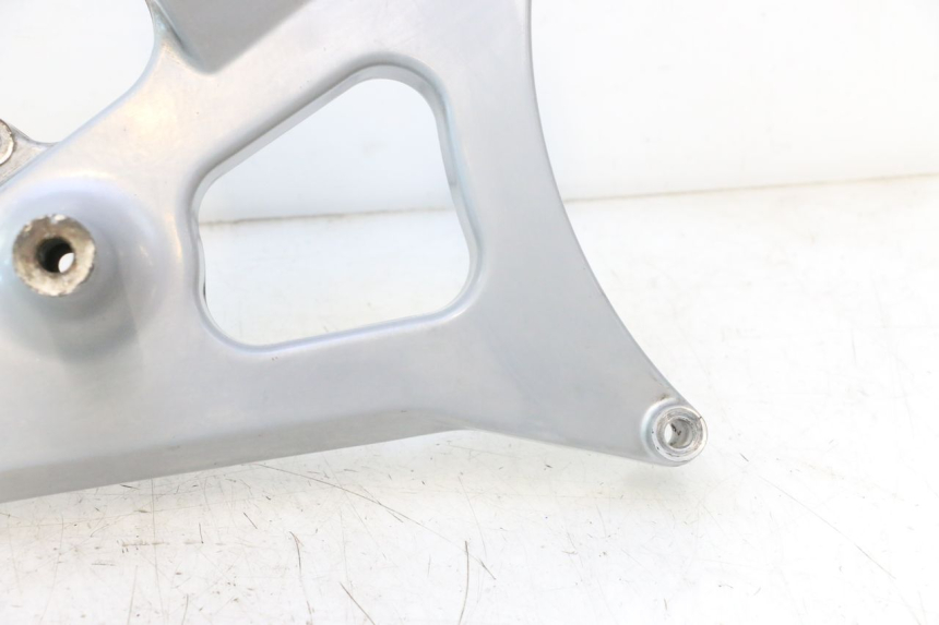 photo de SUPPORTO VASO YAMAHA XMAX X-MAX 125 (2006 - 2009) - Dettagli dei punti di fissaggio