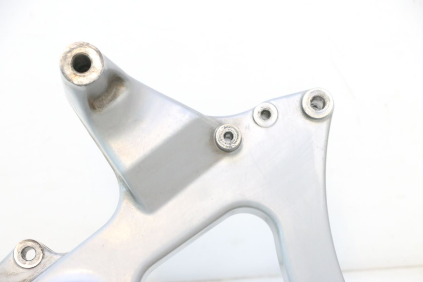 photo de SUPPORTO VASO YAMAHA XMAX X-MAX 125 (2006 - 2009) - Stato della superficie e materiale