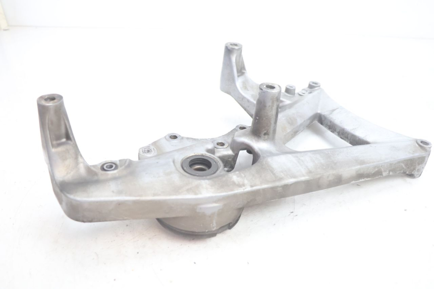 photo de SUPPORTO VASO YAMAHA X-MAX XMAX 125 (2010 - 2013) - Altra angolazione