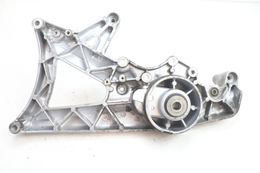 photo de SUPPORTO VASO YAMAHA X-MAX XMAX 125 (2010 - 2013) - Altra angolazione