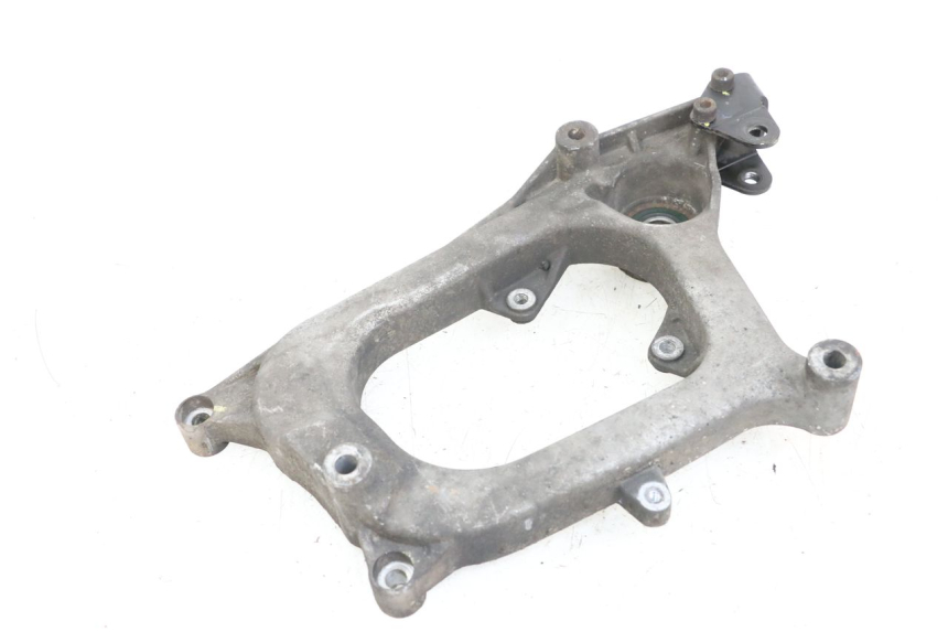 photo de SUPPORTO VASO PIAGGIO X8 125 (2004 - 2007) - Altra angolazione