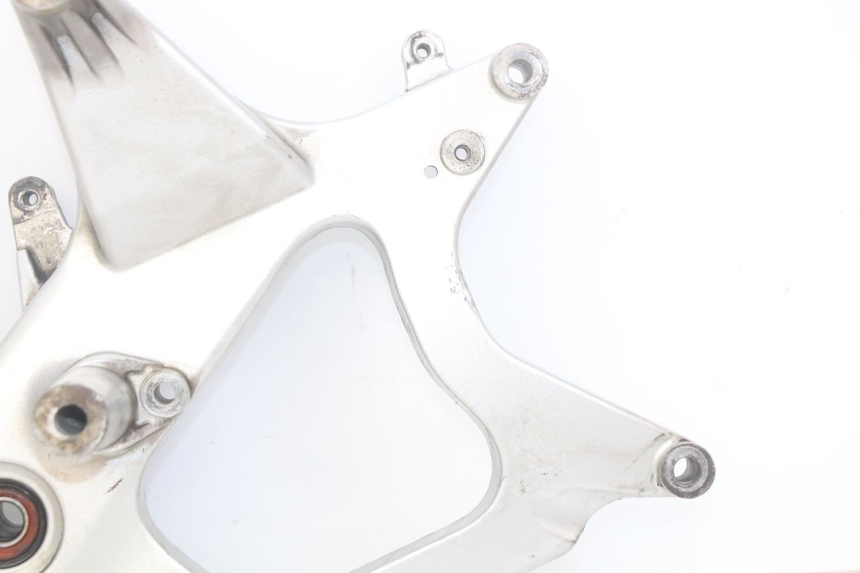 photo de SUPPORTO VASO YAMAHA YP MAJESTY 125 (2007 - 2010) - Stato della superficie e materiale