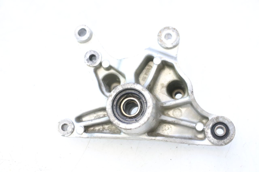 photo de SUPPORTO VASO YAMAHA YP MAJESTY 125 (2002 - 2006) - Primo piano tecnico