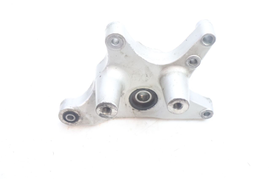 photo de SUPPORTO VASO YAMAHA YP MAJESTY 125 (2002 - 2006) - Dettaglio del componente