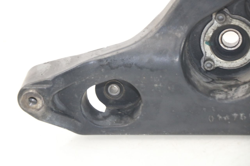 photo de SUPPORTO VASO YAMAHA YP X-MAX XMAX 400 (2014 - 2017) - Primo piano tecnico