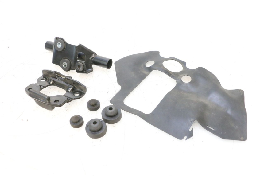 photo de SUPPORTO SERBATOIO CARBURANTE KAWASAKI ER-6 ER6 F ABS 650 (2012 - 2016) - Dettaglio del componente