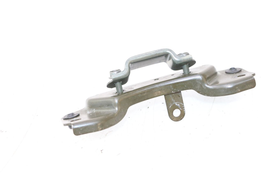 photo de SUPPORTO SERBATOIO CARBURANTE KAWASAKI ER-6 ER6 N 650 (2005 - 2009) - Primo piano tecnico