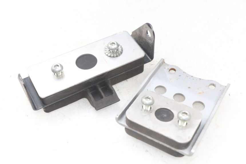 photo de SUPPORTO SERBATOIO YAMAHA FJR ABS 1300 (2006 - 2012) - Vista principale