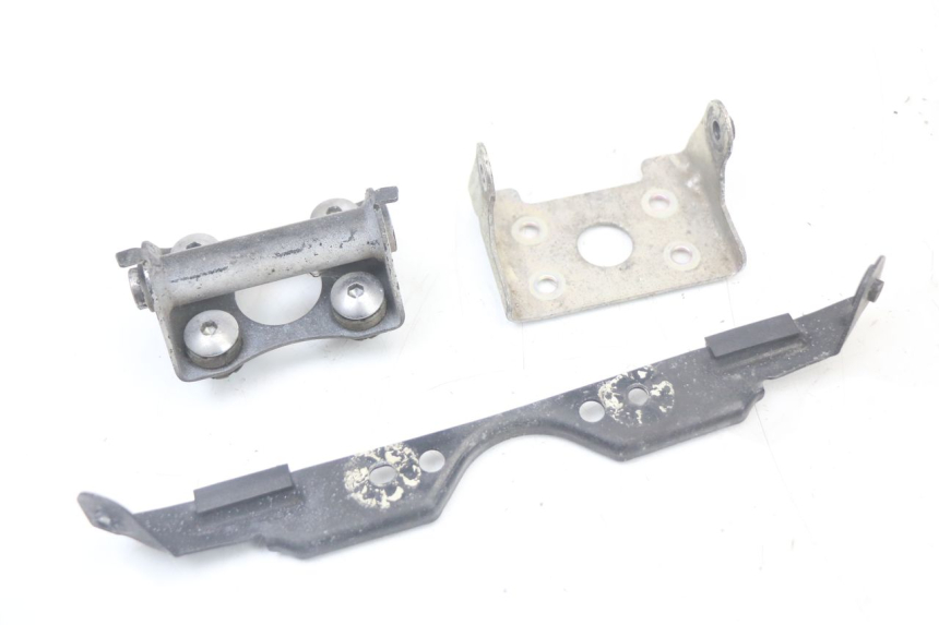 photo de SUPPORTO SERBATOIO CARBURANTE SUZUKI GSR 750 (2011 - 2017) - Vista principale