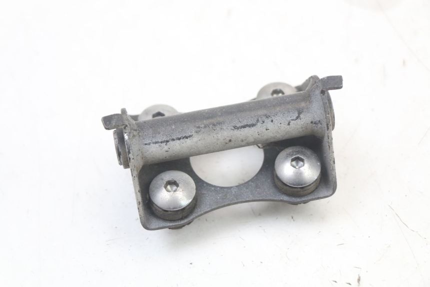 photo de SUPPORTO SERBATOIO CARBURANTE SUZUKI GSR 750 (2011 - 2017) - Vista d'insieme del prodotto