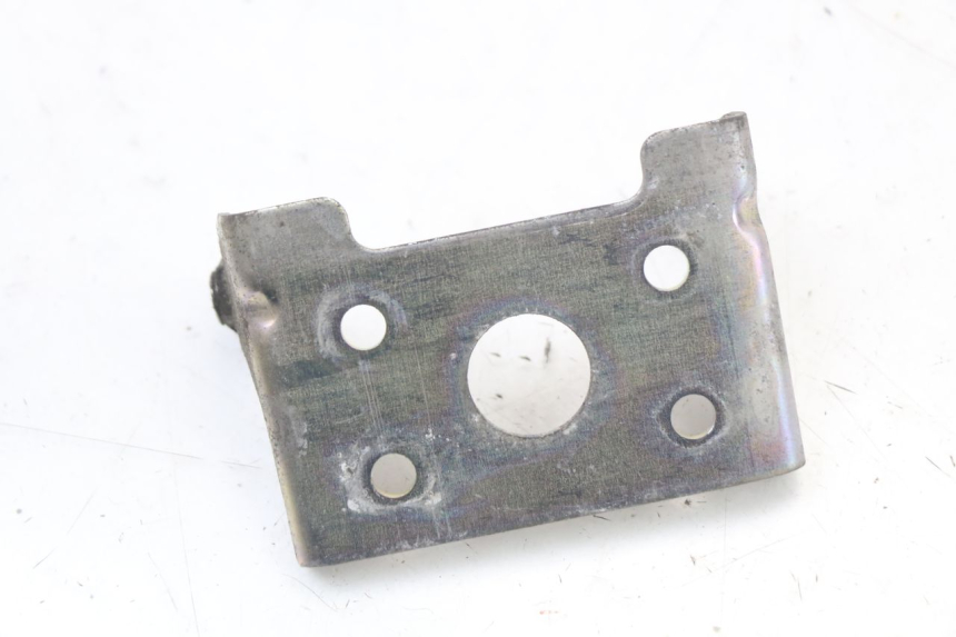 photo de SUPPORTO SERBATOIO CARBURANTE SUZUKI GSR 750 (2011 - 2017) - Ricambio usato controllato