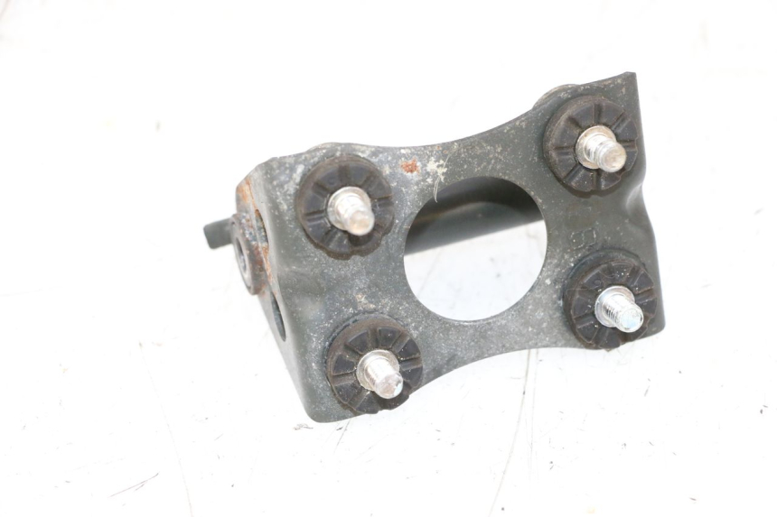 photo de SUPPORTO SERBATOIO CARBURANTE SUZUKI GSXR GSX-R 1000 (2003 - 2004) - Zoom sullo stato d'uso