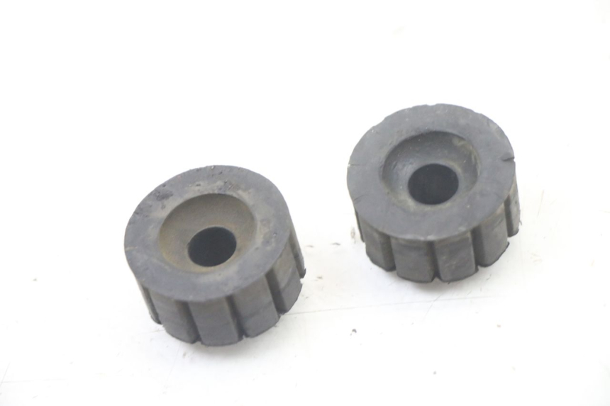 photo de SUPPORTO SERBATOIO CARBURANTE HONDA VT C2 SHADOW 750 (1997 - 2001) - Zoom sullo stato d'uso