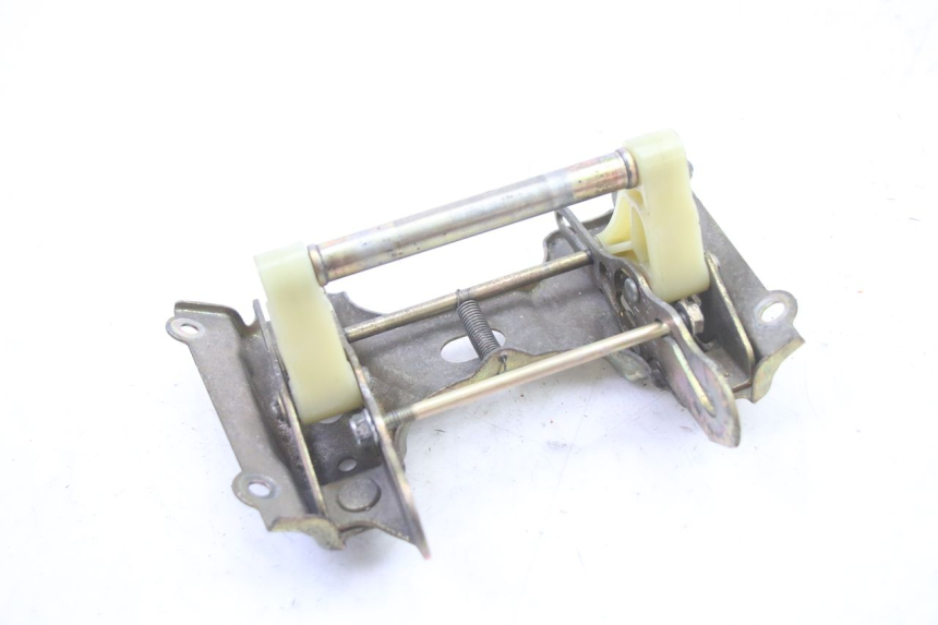 photo de SUPPORTO SERBATOIO CARBURANTE HONDA ST PAN EUROPEAN 1300 (2002 - 2013) - Zoom sullo stato d'uso