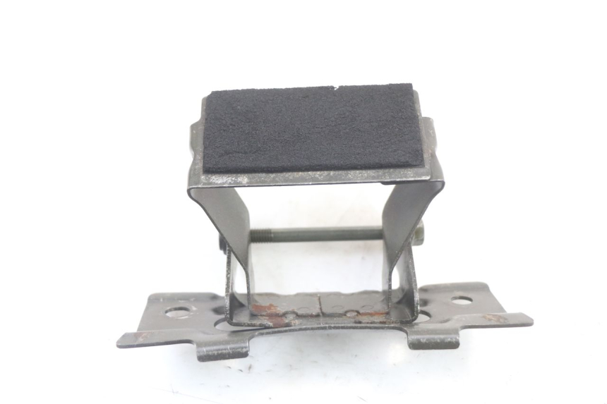 photo de SUPPORTO SERBATOIO CARBURANTE SUZUKI SV S 650 (1999 - 2002) - Vista principale