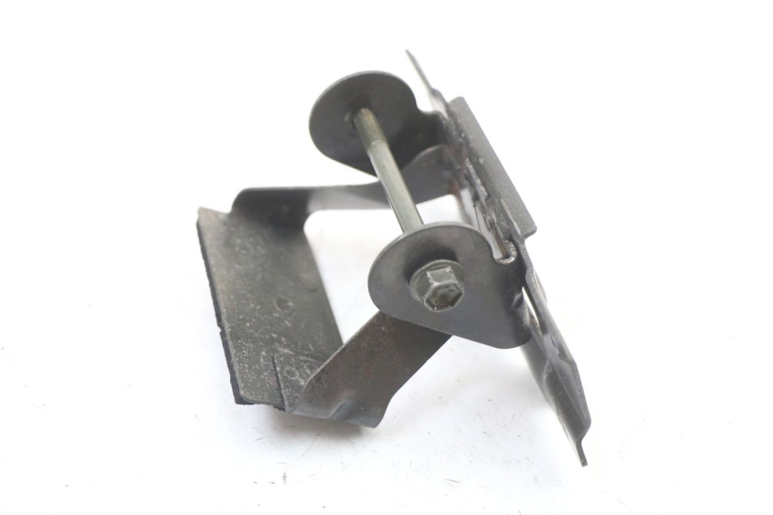 photo de SUPPORTO SERBATOIO CARBURANTE SUZUKI SV S 650 (1999 - 2002) - Ricambio usato controllato