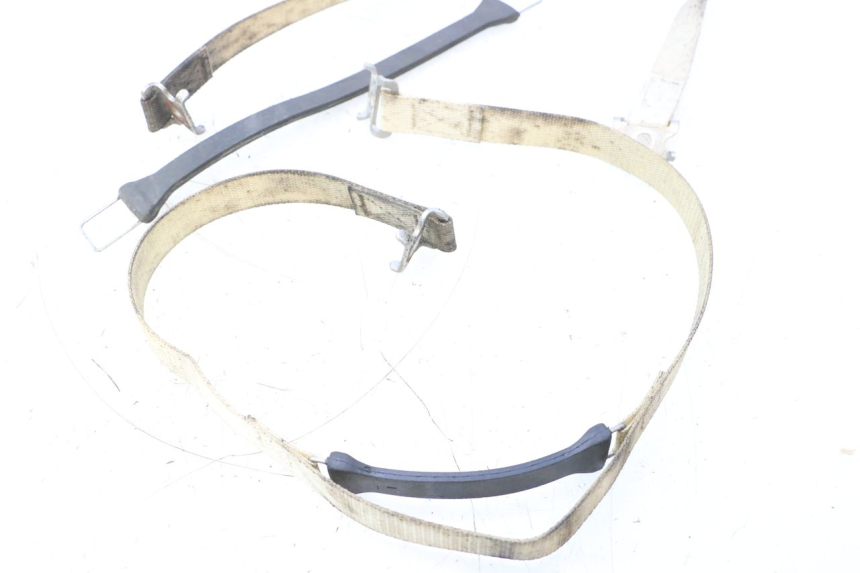 photo de SUPPORTO SERBATOIO CARBURANTE YAMAHA WAVE RUNNER GP R 1200 (2000 - 2003) - Zoom sullo stato d'uso