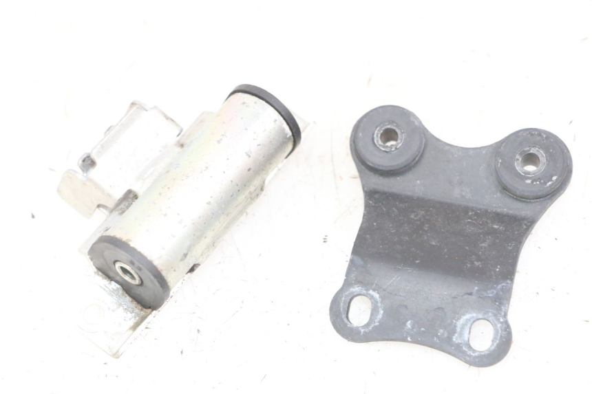 photo de SUPPORTO SERBATOIO CARBURANTE YAMAHA XJ6 ABS 600 (2008 - 2016) - Vista principale