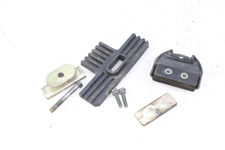 photo de SUPPORTO SERBATOIO CARBURANTE YAMAHA XJN DIVERSION 600 (2000 - 2003) - Dettaglio del componente