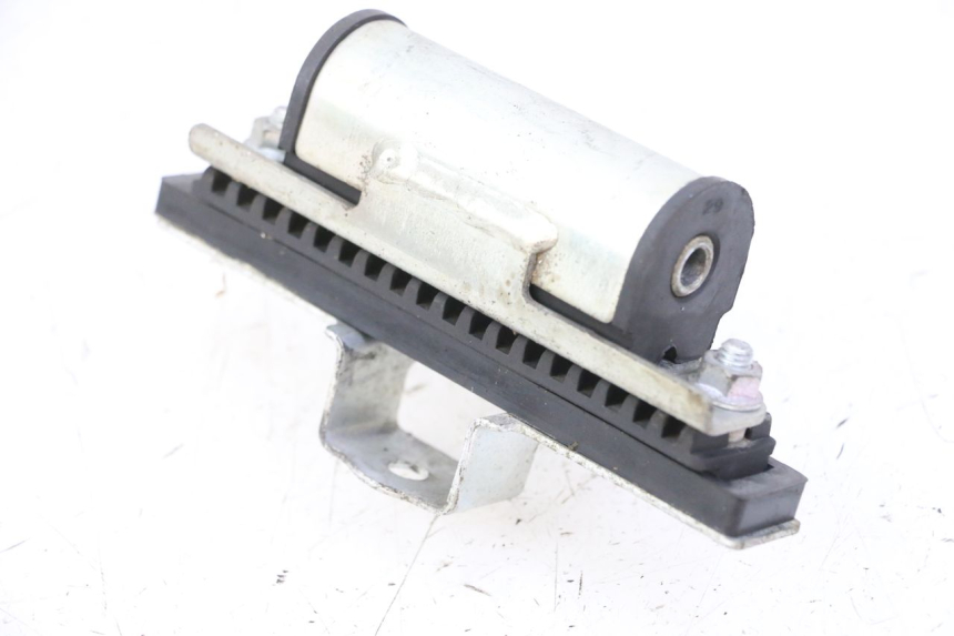 photo de SUPPORTO SERBATOIO CARBURANTE YAMAHA XJ6 600 (2008 - 2016) - Altra angolazione