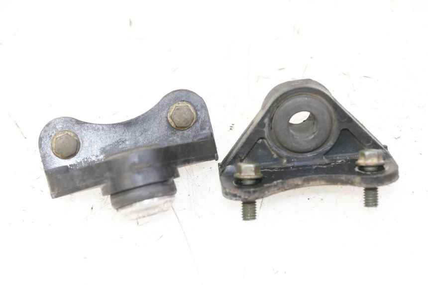 photo de SUPPORTO SERBATOIO CARBURANTE YAMAHA YZ 125 (1998 - 2005) - Zoom sullo stato d'uso