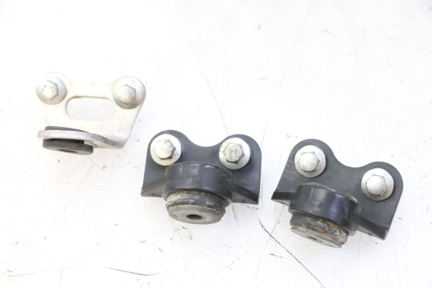 photo de SUPPORTO SERBATOIO CARBURANTE YAMAHA YZF YZ-F 450 (2014 - 2016) - Zoom sullo stato d'uso