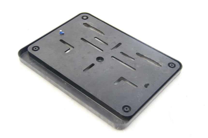 photo de SUPPORTO TARGA YAMAHA BW'S BWS 125 (2010 - 2013) - Dettagli dei punti di fissaggio