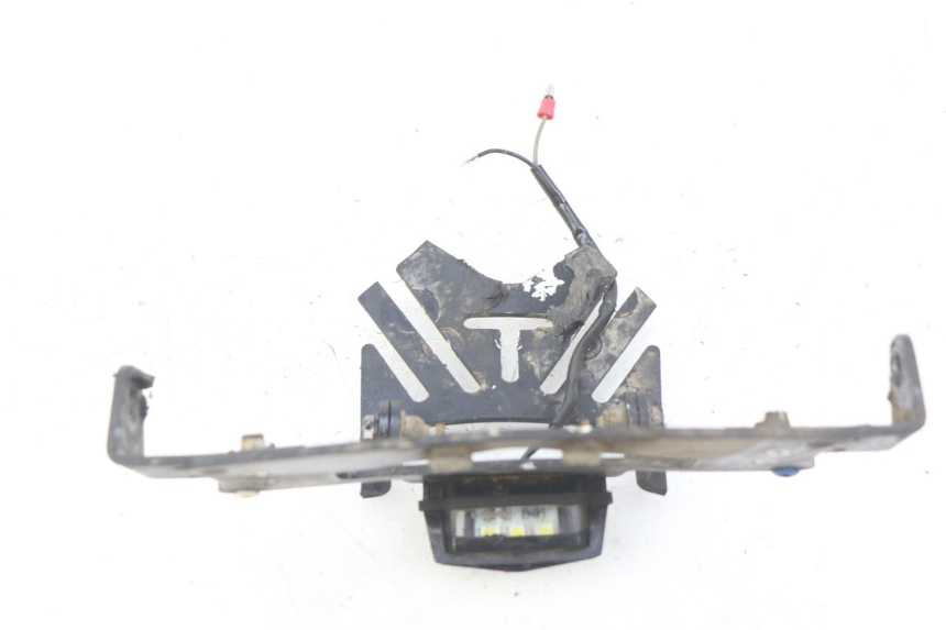 photo de SUPPORTO TARGA HONDA CB R 1000 (2018 - 2023) - Zoom sullo stato d'uso