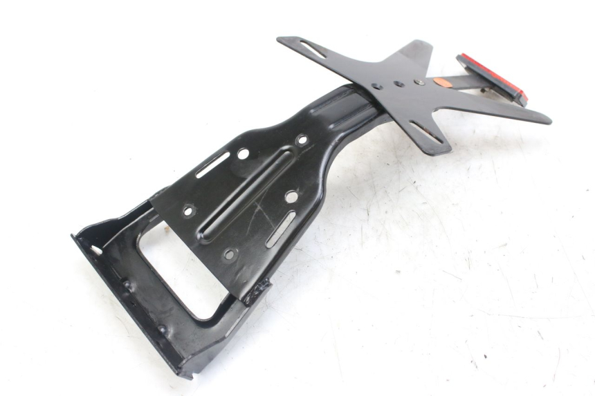 photo de SUPPORTO TARGA WAYSCRAL E-SPEED 1 (2022 - 2024) - Dettagli dei punti di fissaggio