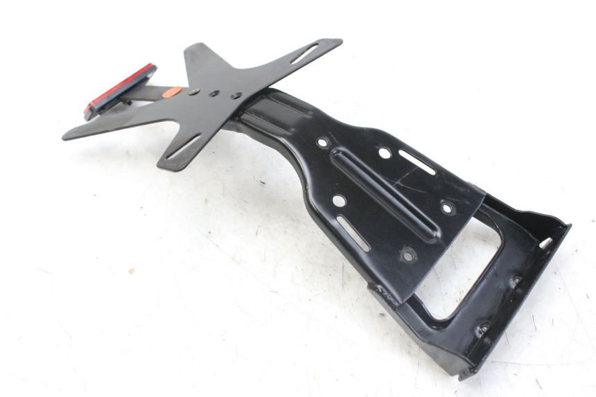 photo de SUPPORTO TARGA WAYSCRAL E-SPEED 1 (2022 - 2024) - Stato della superficie e materiale