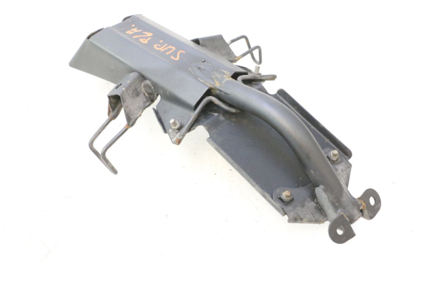 photo de PORTATARGA KAWASAKI ER-6 ER6 F ABS 650 (2012 - 2016) - Caratteristiche distintive