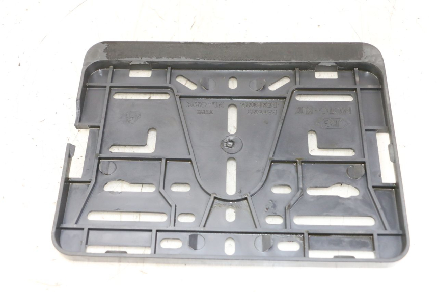 photo de PORTATARGA KAWASAKI GTR 1000 (1994 - 2004) - Zoom sullo stato d'uso