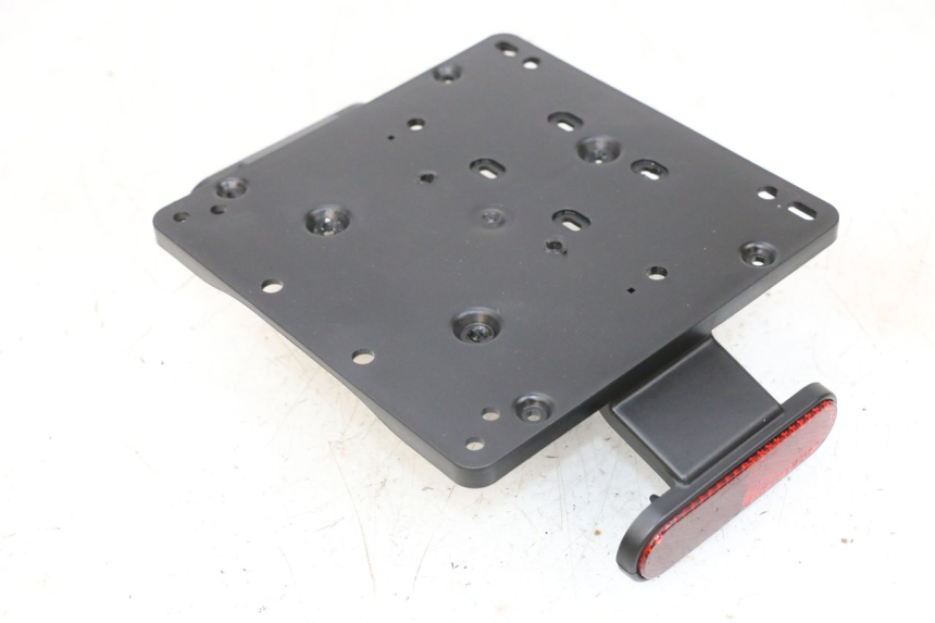 photo de PORTATARGA PIAGGIO MP3 HPE 300 (2019 - 2026) - Vista principale