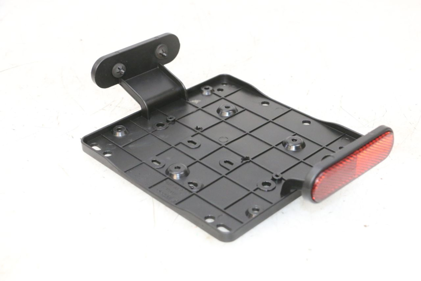 photo de PORTATARGA PIAGGIO MP3 HPE 300 (2019 - 2026) - Zoom sullo stato d'uso