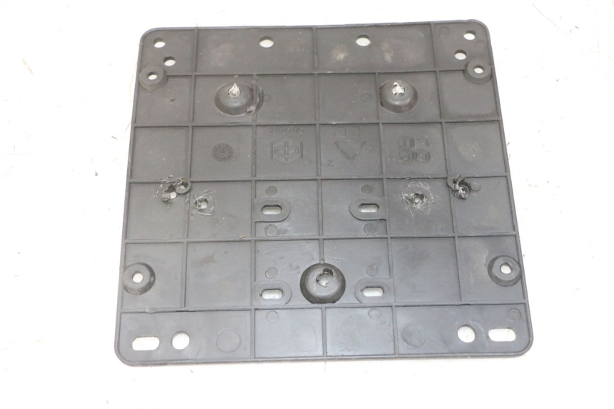 photo de PORTATARGA GILERA NEXUS 125 (2009 - 2013) - Dettaglio del componente