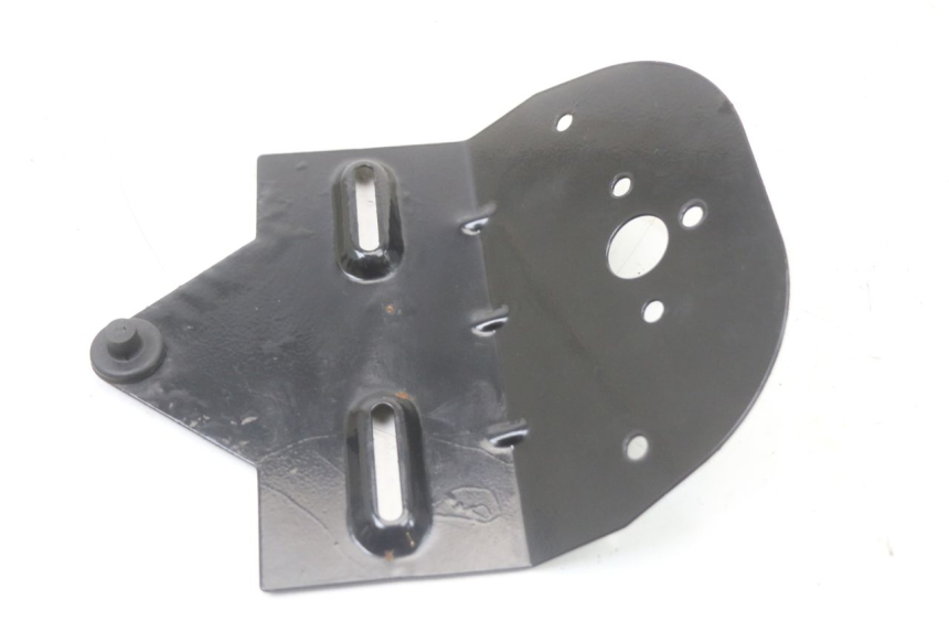 photo de PORTATARGA REGAL RAPTOR RAXTER 2 125 (2007 - 2015) - Dettagli dei punti di fissaggio