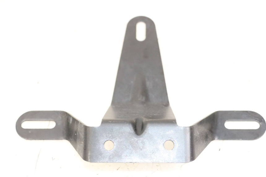 photo de PORTATARGA ROYAL ENFIELD CONTINENTAL GT 650 (2019 - 2024) - Zoom sullo stato d'uso