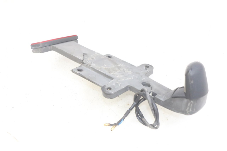 photo de SUPPORTO TARGA APRILIA SCARABEO LIGHT 125 (2007 - 2011) - Primo piano tecnico