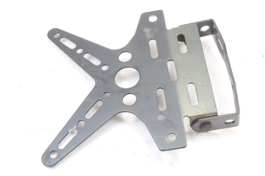 photo de PORTATARGA SUZUKI SV S 650 (1999 - 2002) - Dettaglio del componente